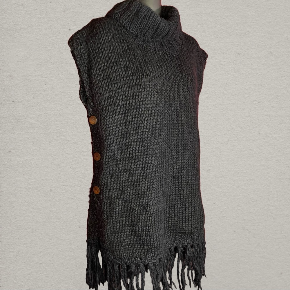 Nirvanna 100% Wool Chunky Knit Sweater Vest – Made in Nepal
